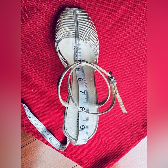 Giambattista Valli T-strap caged peep toe pale golden hint Sandal Eu 37.5 US 7.5 - Picture 15 of 17